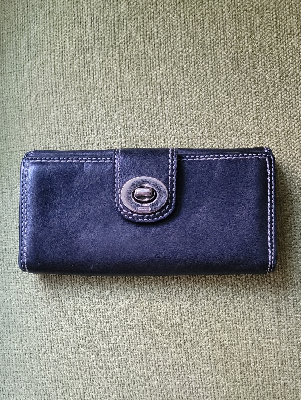 Classic Black Leather Women's Wallet with Turn-Lock
